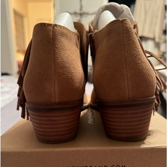 Lucky Brand Felisie Honey Suede Booties - Picture 4 of 8